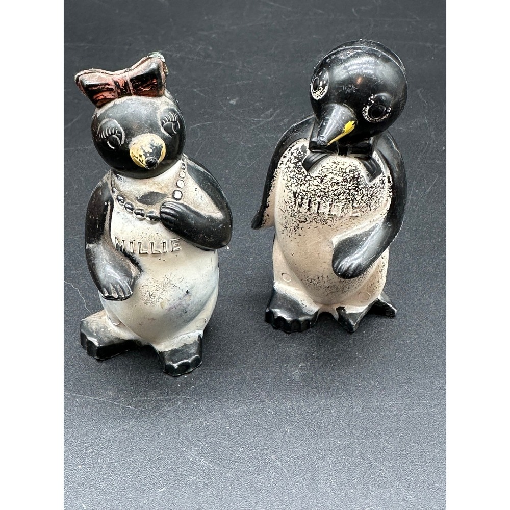 Vintage Plastic Penguin Salt And Pepper Shakers Willie Millie Black White Set‎